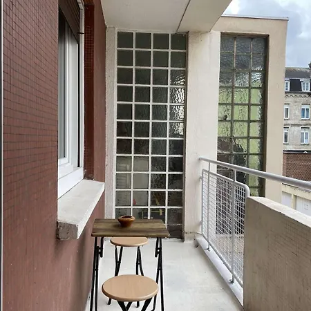 شقة 2 Avec Son Balcon